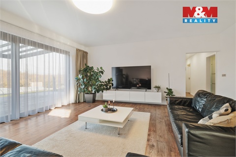 Prodej rodinného domu, 213 m² 14