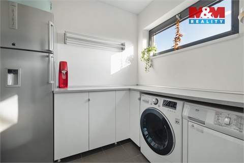 Prodej rodinného domu, 213 m² - 24