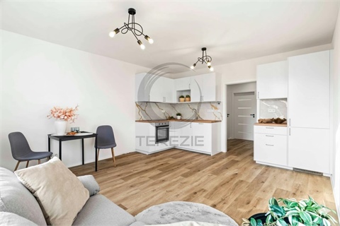 Prodej bytu 4kk, 105 m² - 0