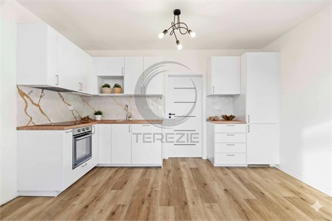 Prodej bytu 4kk, 105 m² 0