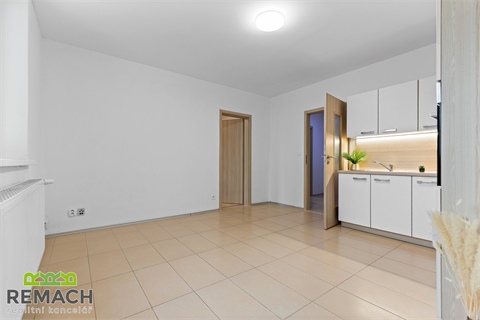 Pronájem bytu 2kk, 42 m² 2
