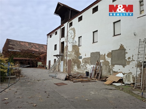 Prodej komerčního objektu, 420 m² - 14