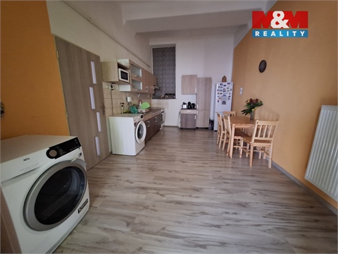 Prodej komerčního objektu, 420 m² 6