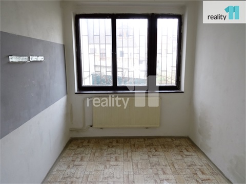 Pronájem bytu 1kk, 29 m² - 0