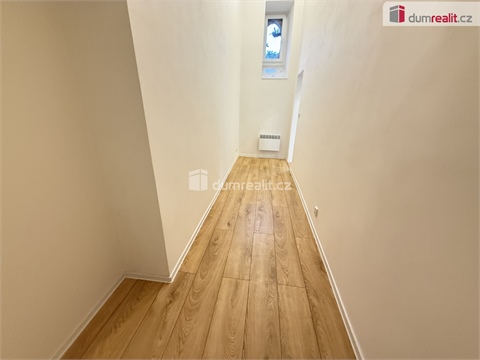 Pronájem bytu 1+1, 35 m² - 4