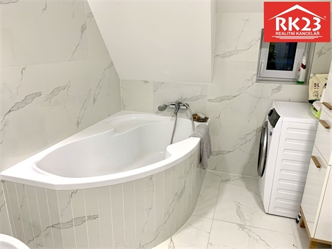 Prodej bytu 3kk, 77 m² 22