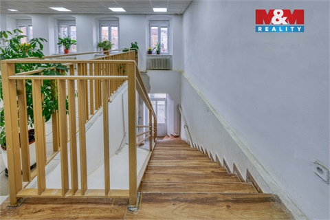 Pronájem obchodních prostor, 183 m² - 2