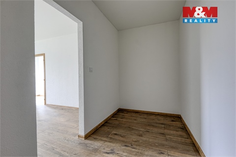 Prodej rodinného domu, 208 m² 18
