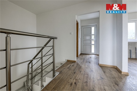 Prodej rodinného domu, 208 m² - 28