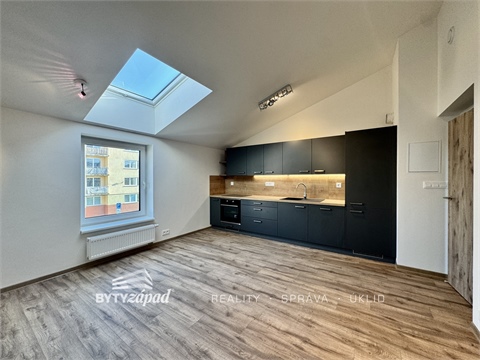 Pronájem bytu 2kk, 48 m² - 0