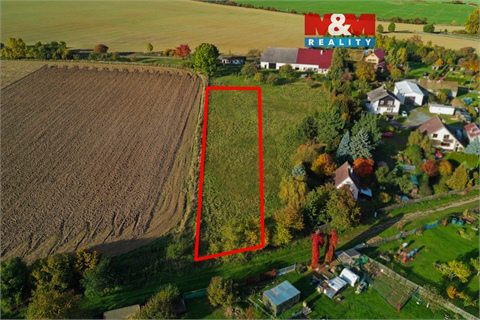 Prodej stavebního pozemku, 2 215 m² 0