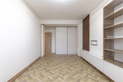 Prodej bytu 2+1, 70 m² 8