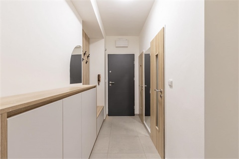 Prodej bytu 2+1, 70 m² 12