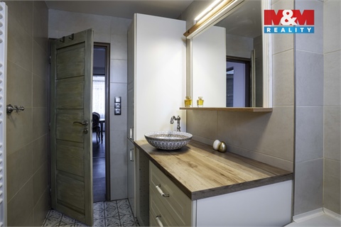 Prodej rodinného domu, 194 m² 6