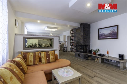 Prodej rodinného domu, 194 m² 2