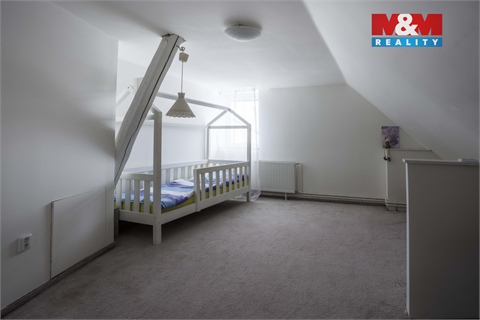 Prodej rodinného domu, 194 m² 10