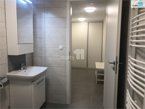 Pronájem bytu 1kk, 50 m² 8