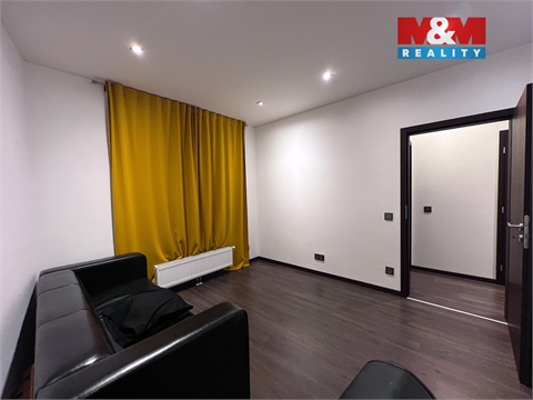 Pronájem bytu 3kk, 77 m² - 0