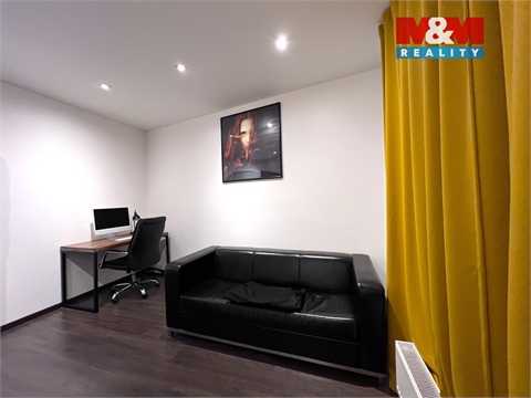 Pronájem bytu 3kk, 77 m² 10