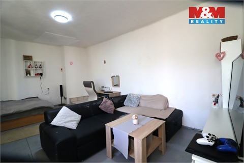 Prodej rodinného domu, 200 m² 12