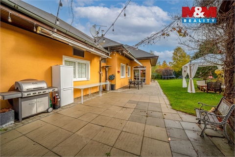 Pronájem rodinného domu, 244 m² 8