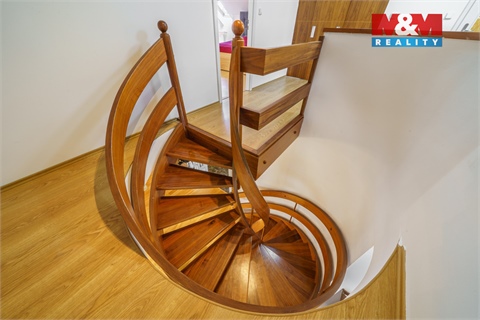 Pronájem rodinného domu, 244 m² - 16