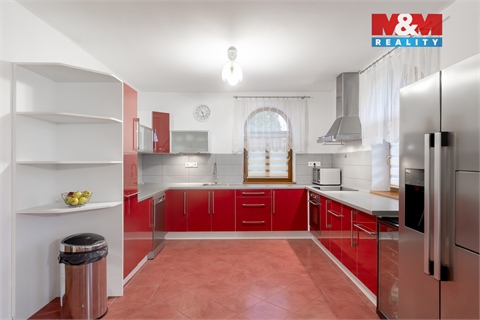 Prodej rodinného domu, 393 m² 4