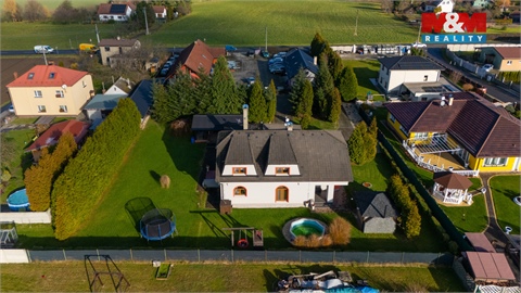 Prodej rodinného domu, 393 m² - 2