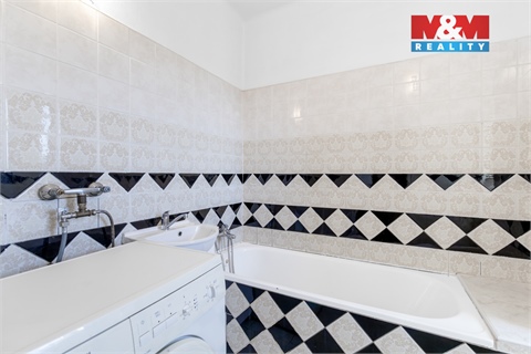 Prodej rodinného domu, 201 m² 14