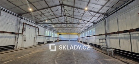 Pronájem skladu / haly, 700 m² - 2