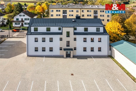 Prodej komerčního objektu, 289 m² 22