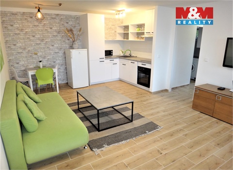 Prodej komerčního objektu, 294 m² 6