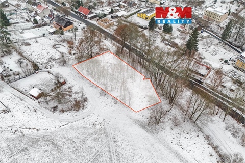 Prodej stavebního pozemku, 1 374 m² 0