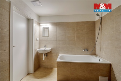 Pronájem bytu 2kk, 78 m² - 12