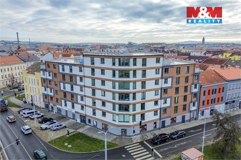 Pronájem bytu 2kk, 78 m² 22