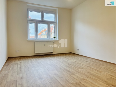 Pronájem bytu 3kk, 75 m² 0