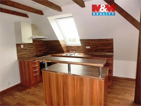 Pronájem bytu 4kk, 102 m² 0