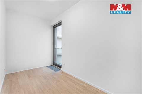 Pronájem bytu 4kk, 95 m² - 18