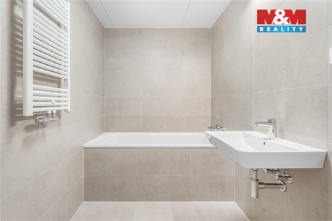 Pronájem bytu 4kk, 95 m² - 14