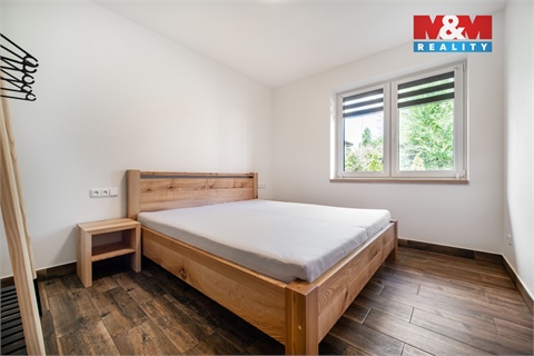 Prodej stavebního pozemku, 2 404 m² 10