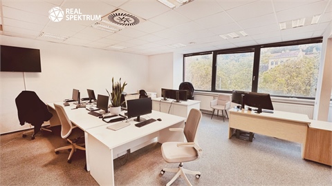 Pronájem kanceláře, 136 m² - 0