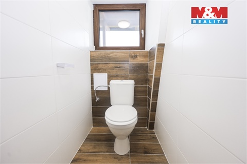 Prodej obchodních prostor, 1 860 m² - 22