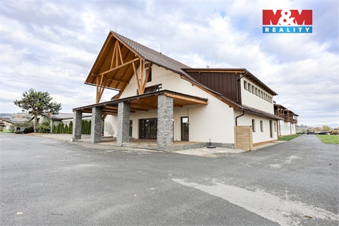 Prodej obchodních prostor, 1 860 m² - 2