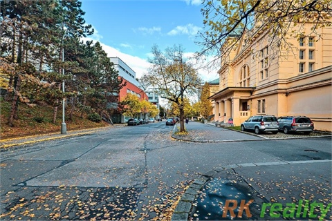 Pronájem bytu 4kk, 123 m² 10