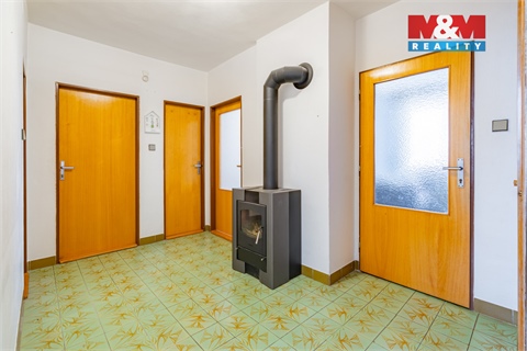 Prodej rodinného domu, 320 m² - 8