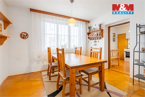 Prodej rodinného domu, 320 m² 2