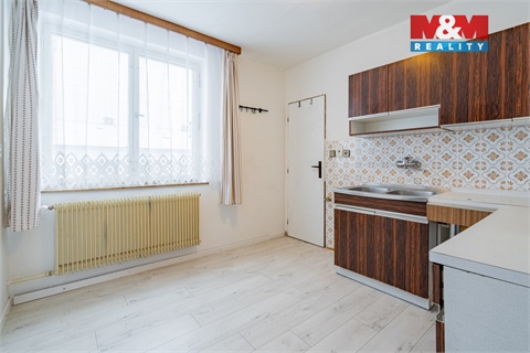 Prodej rodinného domu, 320 m² - 16