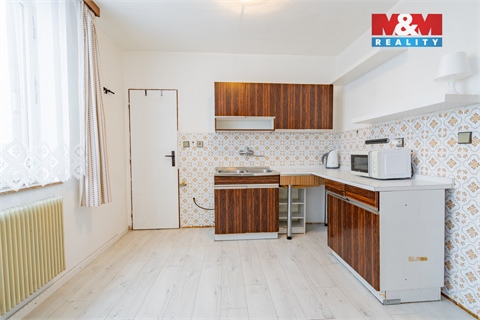 Prodej rodinného domu, 320 m² 18