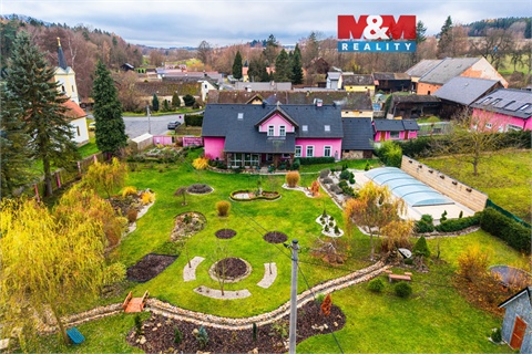 Prodej rodinného domu, 433 m² 0