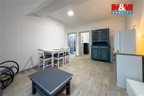 Prodej rodinného domu, 433 m² 28